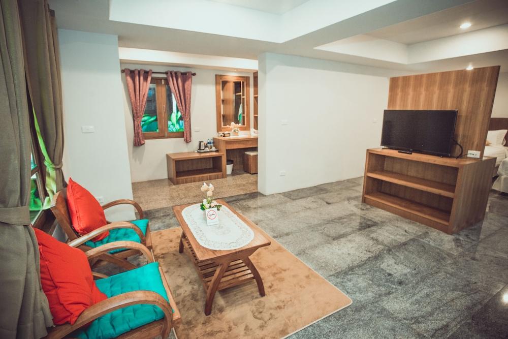 Resort Sasitara Thai Choeng Mon